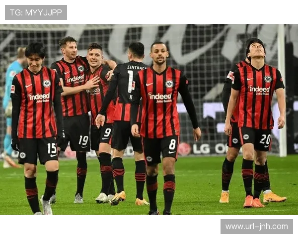 欧冠席位争夺白热化，法兰克福vs弗赖堡